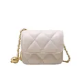 Mini sac bandoulière ivoire matelassé avec chaîne dorée et perle de réglage - Blanc