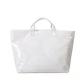 Weiße glänzende Tragetasche aus DuPont-Papier mit geprägtem Tote Bag Schriftzug im Minimal-Stil - Weiß