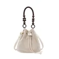 Elegante bolso tipo cubo beige mate con cuentas de madera vintage y acabado de ante - Blanco
