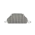 Bolso de hombro con estampado de pata de gallo en blanco y negro y cadena de plata - Negro