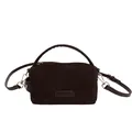 Bolso de ante marrón oscuro con asas de cuero y el logotipo de la marca PANTOR - Café
