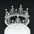 Elegant silver crown with white pearls and sparkling rhinestones for cake decoration and parties - Round Silver Iron