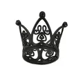 Detalle de corona negra mate con patrones de corazón para decorar tartas o peinados - Doble Corazón Diminuto Mini Negro