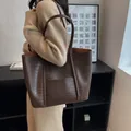 Dark brown tote bag with crocodile embossing, large capacity shoulder bag for women - Coffee