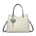 Elegante Handtasche aus Leder in Creme und Blau mit Känguru-Logo und Herzanhänger - Gebrochenes Weiß