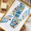 Twilly in seta azzurra con illustrazioni in stile fumetto in elegante confezione - Celeste