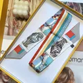 Sciarpa twilly in seta con stampa leone e motivi geometrici in confezione regalo - Verde Pallido
