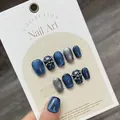 Ongles bleus œil de chat à presser avec breloques tête de mort en métal 3D style punk - Grand (L) / Bleu Charme Œil de Chat Ultra Court Cercueil