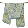 Pañuelo de seda Almendro de Van Gogh en azul, elegante chal largo sobre una rama - Estilo Largo / Patrón de Pintura al Óleo Almendros de Van Gogh (S1589)