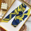 Κομψό γεωμετρικό μεταξωτό μαντήλι twill για γυναίκες σε πολυτελή συσκευασία δώρου - Στυλ S160 / Μπλε