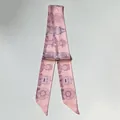 Foulard Twilly en satin rose avec illustrations de dessins animés pour cheveux et sacs - 80-100cm / Rose