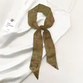Vintage zijden twilly sjaal in Dunhuang-stijl met traditionele patronen in bruin - Dunhuang Figuur Oker (Geel SKU)