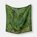 Artistieke zijden sjaal met Van Gogh Iris olieverfprint en groene rolzoom - Groen (Van Gogh Iris)