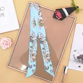 Piccolo foulard in seta celeste con stampa di ciliegio e monete per borsa a mano - Blu Chiaro