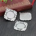 Antique silver 20mm square alloy pendant trays for DIY jewelry making and gemstone settings - Square Wavy Border Round Hole Tray (D2-15)