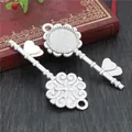 Vintage silver flower key pendants with alloy tray bases for DIY jewelry making - Antique Silver