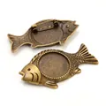 Antike Bronze Fisch Brosche Basis mit 20mm runder Schale für DIY Schmuckherstellung - Antike Bronze Kleiner Fischform Stil (D3-27)