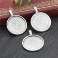 Drei antike silberne 25mm Legierung Anhänger Tabletts mit Sonnenstrahlmuster für DIY Schmuck - Antiker Silber-Stil (A6-16)