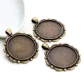 Antique bronze 30mm flower pattern alloy pendant base for DIY jewelry making - Bronze Wavy Lace Style (B6-37)