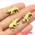 3D-Bärenanhänger aus Legierung in Algold für DIY-Schmuck, Größe 24x15x5 mm - Antikgold Stehender Bär (R7-01)