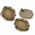 Lot de 3 supports de pendentif ovales bronze antique avec bordures baroques ciselées - Base Baroque Évidée Bronze (C3-32)