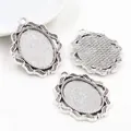 Three antique silver oval alloy pendant trays with vintage wavy edges for DIY jewelry making - Antique Silver Oval Wave Pattern Base