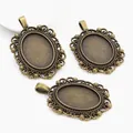 Trois bases de pendentif ovales en bronze antique avec bordure filigranée pour bijoux - Soie Ajourée Ovale Bronze Antique (C3-34)