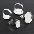 Base per anelli regolabili in argento con castoni tondi per pietre preziose e fai da te - US 12 / Argento
