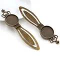 Dettaglio della base per segnalibro in bronzo 20mm con corona e croce decorativa - Stile Corona Bronzo Antico (I1-17)