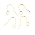 Nahaufnahme von vier goldenen Edelstahl-Ohrhaken für die DIY-Schmuckherstellung - 19x16mm / Gold