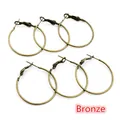 Vue détaillée de trois paires de créoles en bronze avec fermoir levier pour bijoux DIY - Bronze Antique