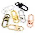Bunte Karabinerhaken aus Zinklegierung für DIY-Schlüsselanhänger und Taschen - 33x13mm (2,5g/Stk.) / Zufällig Gemischt