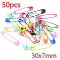 50 bunte Sicherheitsnadeln im Set für DIY-Schmuck 30x7mm aus farbig lackiertem Metall - 30x7mm (50 Stück/Packung) / Mehrfarbig