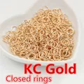 KC Gold-Binderinge für Schmuckherstellung in einer weißen herzförmigen Keramikschale - Geschlossener Stil / 5mm / KC Gold