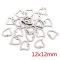 Set ciondoli a cuore traforato in acciaio inox 12x12mm per creazione gioielli fai da te - Stile Cuore (Q3-32)