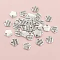 8mm silberne Blumenanhänger mit 'Hand made' Gravur für DIY-Schmuckherstellung - Antiksilber