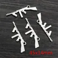 Antik-silberne Maschinenpistolen-Anhänger aus Legierung für DIY-Halsketten, 45x14mm groß - Vintage Maschinenpistolen-Stil (AC3-32)