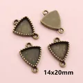 Set of 4 vintage bronze triangle alloy pendant connectors with double loops, 14x20mm size - Triangle / Antique Bronze