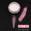 Polvo de uñas perlado E3 con efecto irisado rosa en un tarro redondo claro - E3 Polvo de Perla