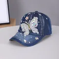 Casquette de baseball en jean pour femme avec strass colorés et grand patch papillon - Réglable / Bleu Denim