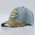 Berretto da baseball in denim azzurro con segno del dollaro in strass e visiera in cristallo - Regolabile / Denim Blu Chiaro Segno del Dollaro