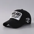 Vintage schwarze Baumwoll-Baseballkappe mit Oakland-Patch und Used-Look-Details - Verstellbar / Schwarz