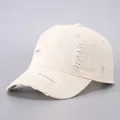Casquette de baseball en coton crème avec détails déchirés et bords effilochés - Réglable / Denim Déchiré Beige