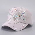 Dettaglio del cappellino lilla con strass scintillanti e farfalla di paillettes - Regolabile / Farfalla Iridescente Grigio
