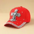 Berretto da baseball rosso in cotone con croce di strass e visiera decorata - Regolabile / Rosso