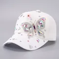 Détails de papillon en strass étincelants et fleurs sur casquette de baseball en coton blanc - Blanc(Lisse)