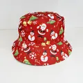 Vista dettagliata del cappello da pescatore natalizio con motivi festivi e cuciture - Pupazzo di Neve Albero Rosso (5#)
