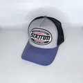 Detailaufnahme des bestickten Aufnähers und Netzteils an der Trucker-Mütze - Verstellbar / Grau Blau Schwarz Bestickter Aufnäher Stil (16#)