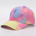 Λεπτομέρεια από ροζ, μπλε και κίτρινα tie-dye σχέδια σε βαμβακερό καπέλο του μπέιζμπολ - Ροζ Μπλε Κίτρινο Tie-Dye (3#)