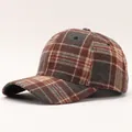 Dettaglio del cappello da baseball pied-de-poule con tessuto spesso e cuciture rifinite - Regolabile / Plaid Marrone Rosso Beige (10#)